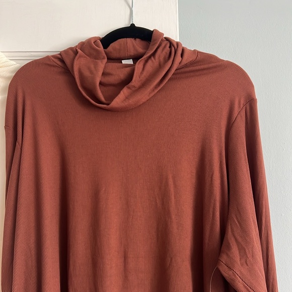 Three NWT Old Navy 3x Cowl Neck Sweaters - Picture 4 of 6